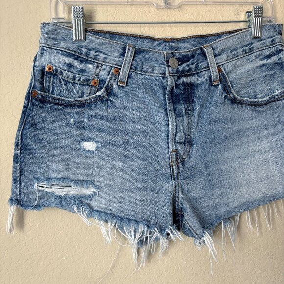 Levi's 501 High Rise Button Fly Distressed Frayed Hem Denim Shorts - Picture 2 of 10